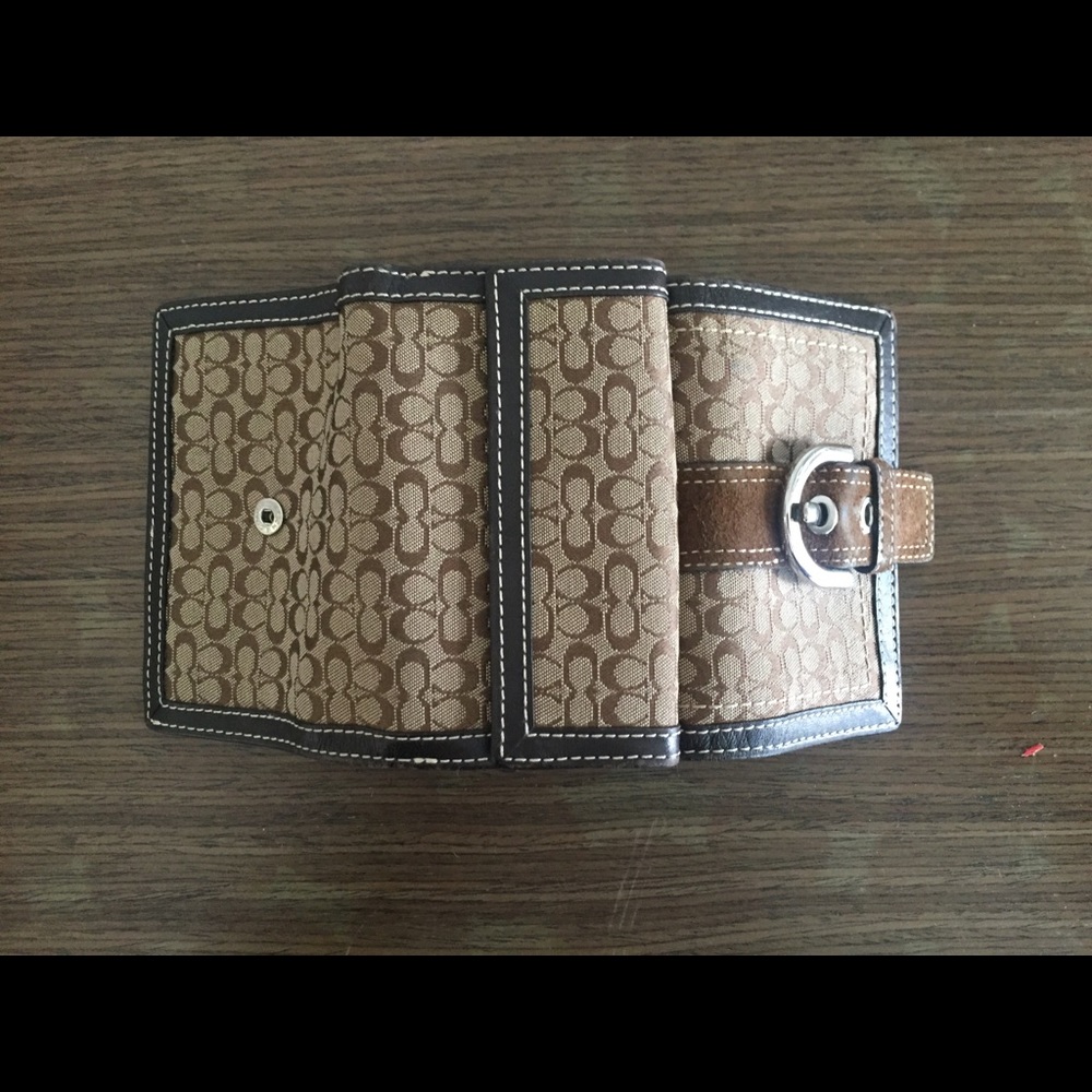 Coach Wallet - Picture 2 of 4